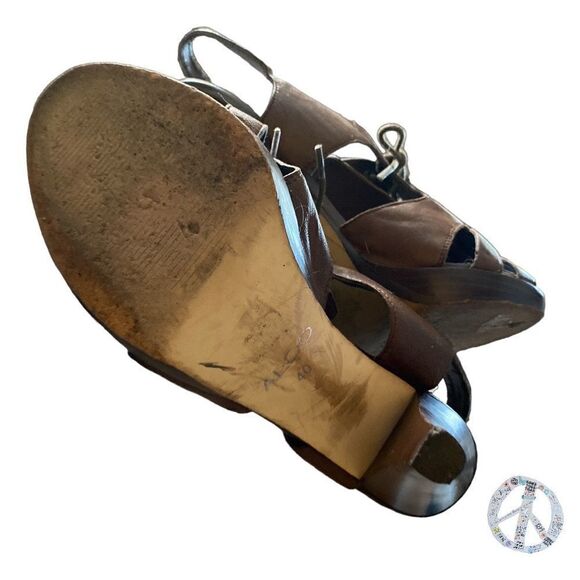 𝅺ALDO-BROWN vintage distressed leather lace up wood heeled sandals. Size 9 - Picture 10 of 12